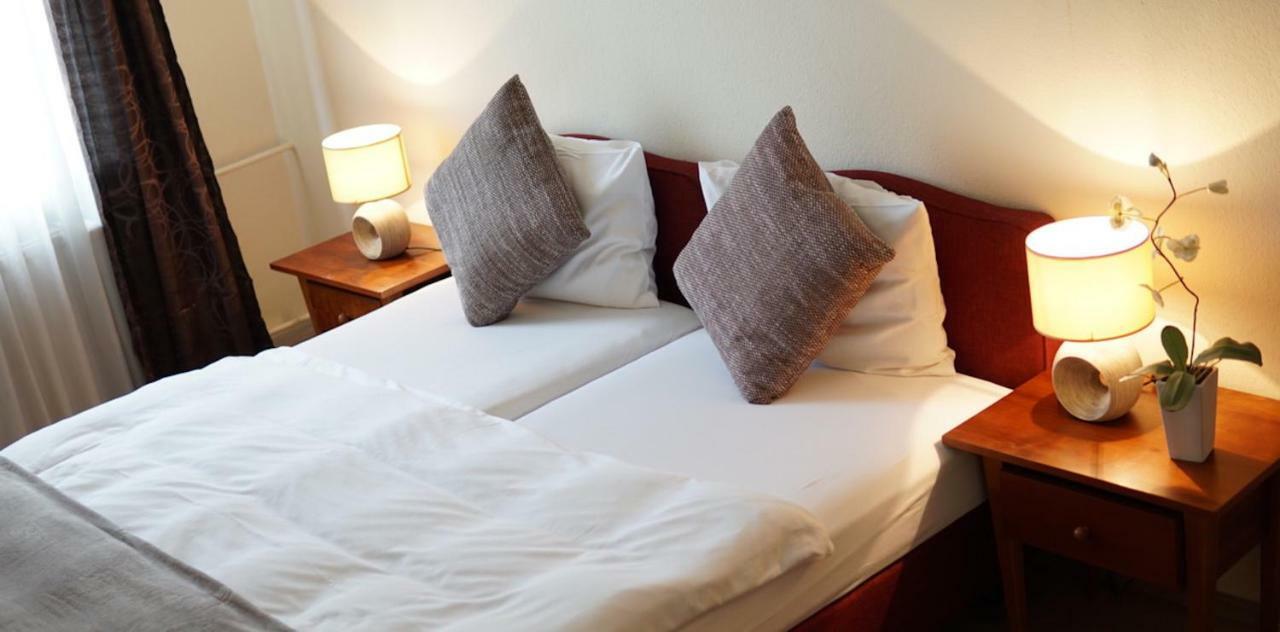Hotel-Events Adlerpalast Rüsselsheim Екстериор снимка