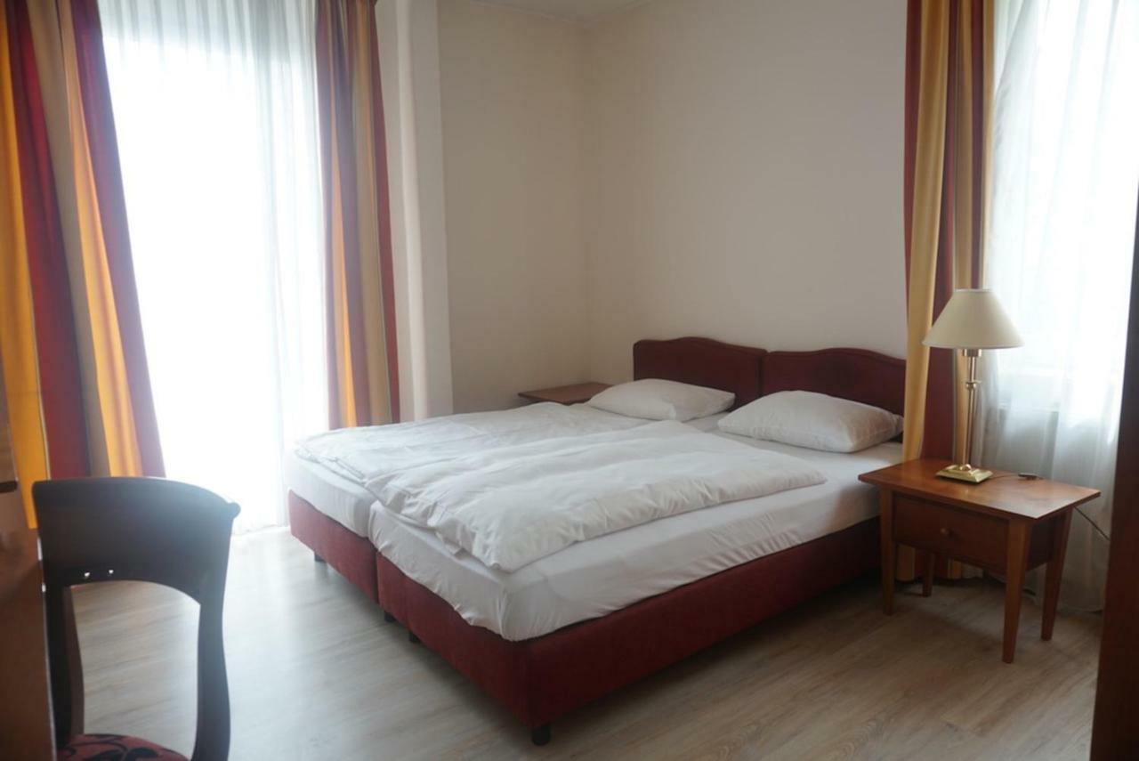 Hotel-Events Adlerpalast Rüsselsheim Екстериор снимка